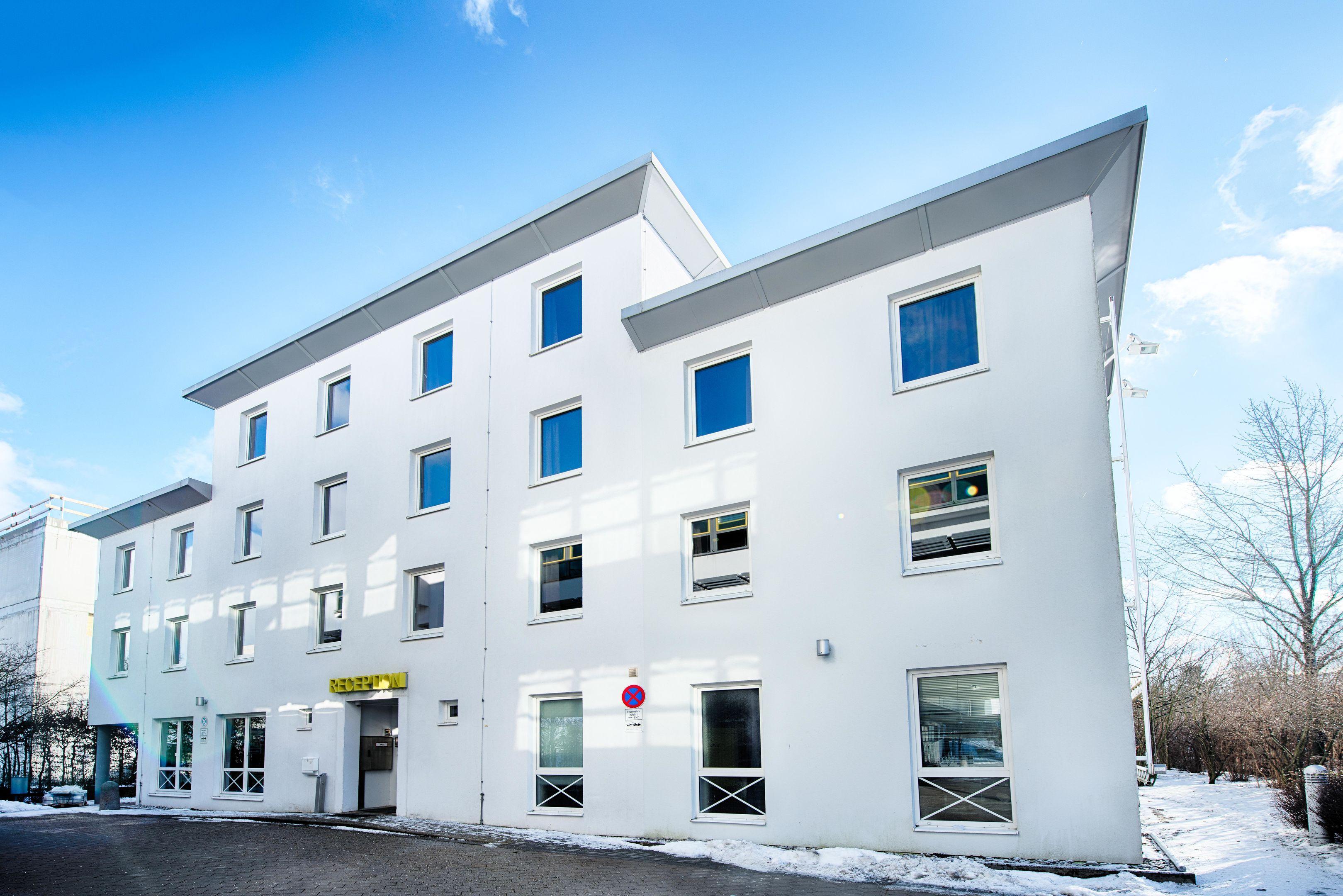 B&B Hotel Muenchen-Putzbrunn Exterior foto