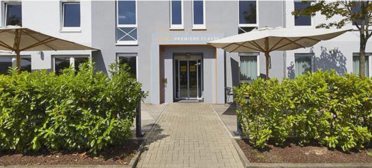 B&B Hotel Muenchen-Putzbrunn Exterior foto